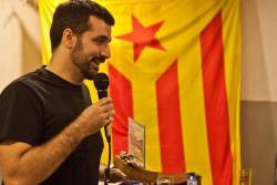 Jordi Borràs, recollint un premi a l'acte 5è aniversari Llibertat.cat: