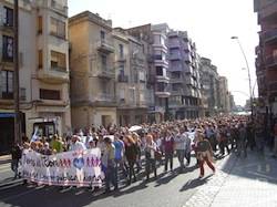 Milers de persones es manifesten a Tortosa contra les retallades sanitàries