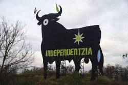Lany 2011 el "Toro d'Osborne" de Tutera va ser pintat amb el lema Independentzia