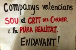 Manifestació a Barcelona en solidaritat amb els estudiants de València