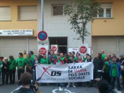 Presentació de la XDS al carrer Empúries del barri de Sant Narcís, on hi havia programat un desnonament