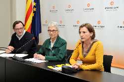 Josep Maria Vila d?Abadal, Muriel Casals i Carme Forcadell en roda de premsa