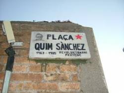 Recordatori d'en Quim Sànchez amb un carrer dedicat al Prat del Llobregat