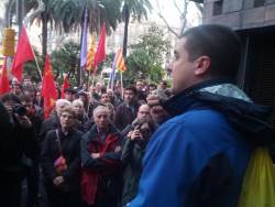El diputat quimarrufat a la concentració a Barcelona de suport a la revolució bolivariana
