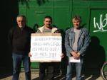 tres treballadors en vaga de fam des del passat dimarts 21 de maig.