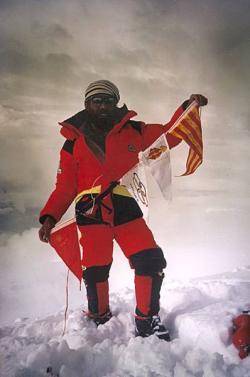 1985 Tres alpinistes catalans fan el cim de l'Everest
