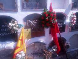 Després de l'acte es va realitzar una ofrena foral a la tomba de Xavier Romeu al cementiri de Sant Pere de Riudebitlles