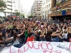 Mamnifestació pel carrers de València