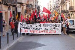 Més d'un miler de persones a Tarragona per "combatre el capitalisme i el reformisme que l'empara"