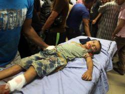 Almenys 22 palestins van morir dimarts a la massiva operació militar contra la franja de Gaza ordenada per l'Estat d'Israel 
