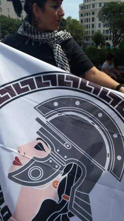 Verónica Benítez Roque ("Vero Bero" al facebook) en una manifestació de Círculo Atenena