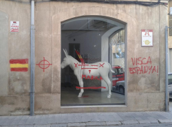 Atac feixista a la Galeria Ventós de  Figueres