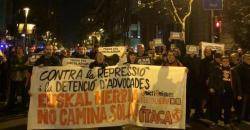 Mobilització a Barcelona en solidaritat amb els advocats bascos detinguts