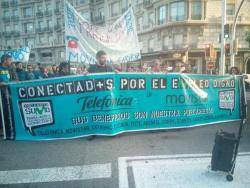 Autònoms i subcontractades per Telefònica-Movistar tallen la Diagonal de Barcelona