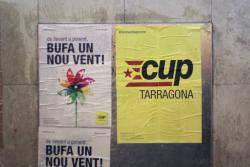 La CUP Tarragona  fa la primera encartellada de campanya en bancs i mútues