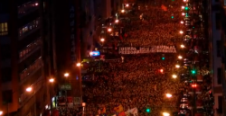 Desenes de milers de persones es manifesten a Bilbo i Baiona per  l'alliberament dels presoners bascos