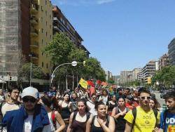 Més de mig miler d'estudiants es manifesten des la UAB fins a les portes del Parlament