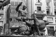 Franco, la fi del cagaelàstics. A València també tomben tomben...