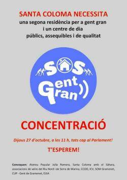 Concentració al Parlament per residències públiques per a la gent gran a Santa Coloma de Gramenet