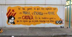Mural del SEPC en defensa del català