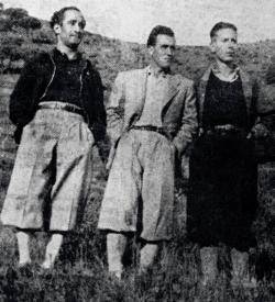 Fotografia amb Josep Costa i Cabrer: a l'esquerra http://www.enciclopedia.cat/EC-EEC-4293.xml