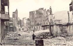 1937 La ciutat basca de Guernica és destruïda per les bombes de l'aviació alemanya, aliada de l'exèrcit franquista