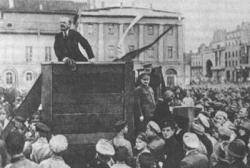 1917 Se celebra el 2n Congrés dels Soviets en ple procés revolucionari rus
