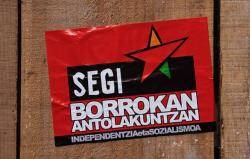 2002 L'Audiencia Nacional espanyola il·legalitza les activitats d'Askatasuna i Segi
