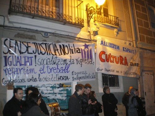 Benimaclet reivindica la casa de Cultura durant el seu Carnestoltes 