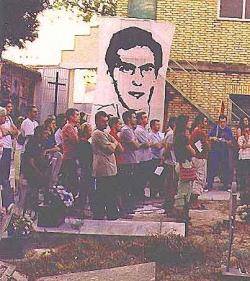 Homenatge a Toni Villaescusa al cementir de Quart de Poblet