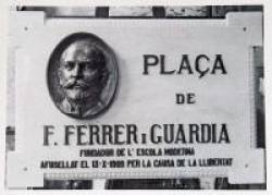 Placa en record de F. Ferrer i Guàrdia