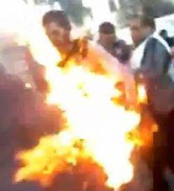 Un dels estudiants cremats al bonze el passat 20 de gener a Rabat