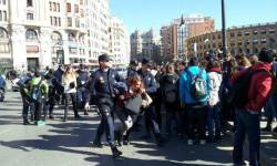La Policia Nacional va sufocar la protesta estudiantil amb càrregues