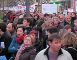 Milers de persones es manifesten a Gandia contra les retallades