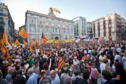 Concentració de Som Escola a la Plaça de Sant Jaume