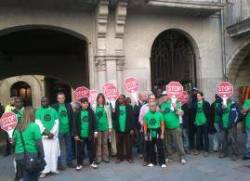 Protesta de la PAH a davant de l'Ajuntament de Girona