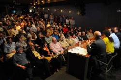 L'auditori de l'Octubre es va omplir de gom a gom