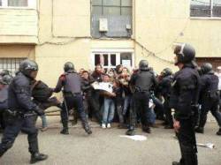  Violència policial contra una protesta per evitar un desnonament a Salt