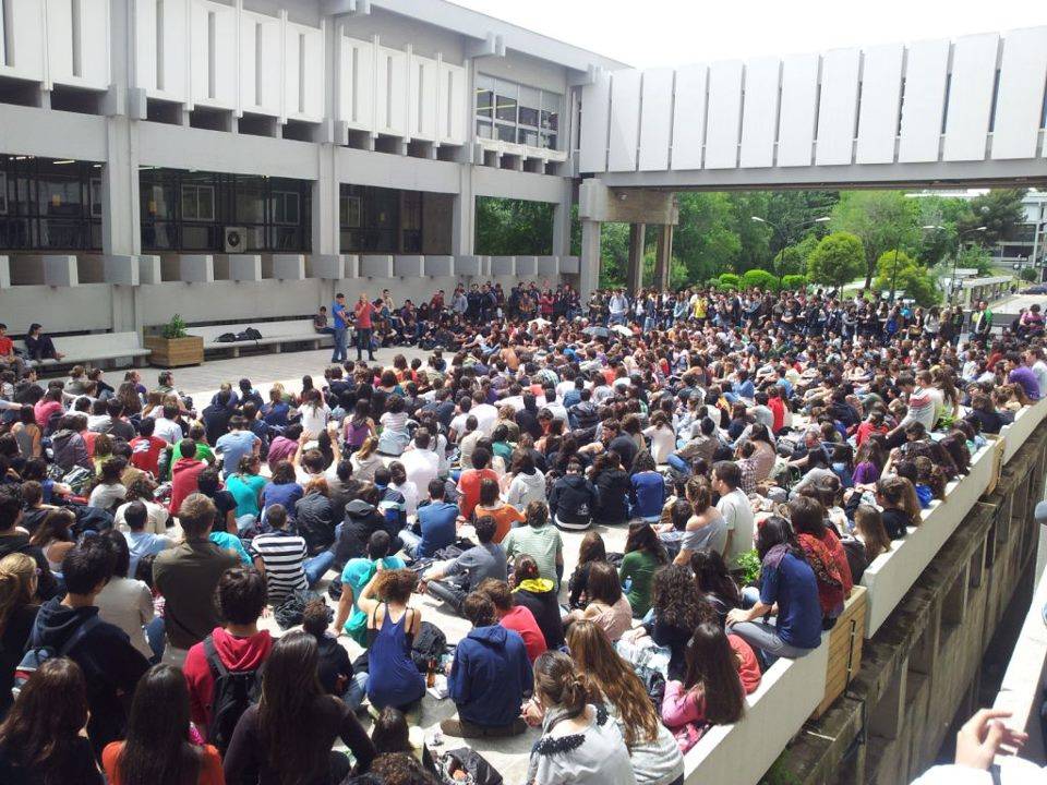 Assemblea històrica a la facultat de Ciències de la UAB