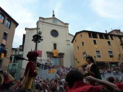 La Plaça Sant Pere, on se celebra la Patum, plena d'estelada