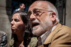 Arcadi Oliveres dóna suport a la campanya contra Catalunya Caixa