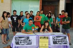 Roda de premsa del grup de suport a Andreu Curto. A l'esquerra el seu germà, Albert Curto