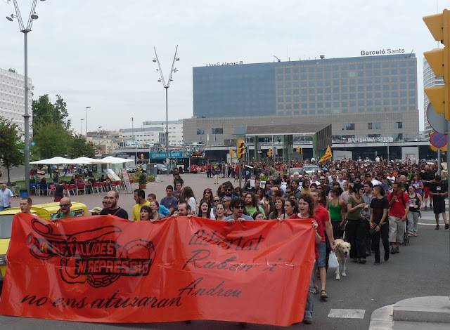 La manifestació ha recorregut els carrers de Sants