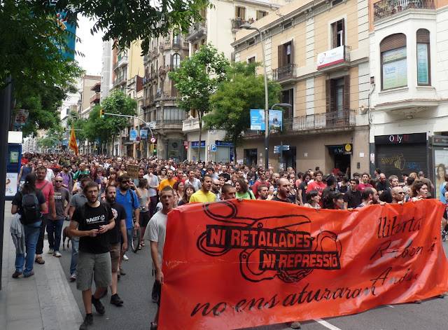 La manifestació ha recorregut els carrers de Sants