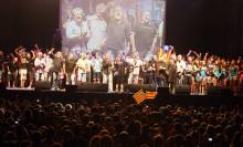 Un moment del macroconcert, amb els m&uacute;sics a l'escenari