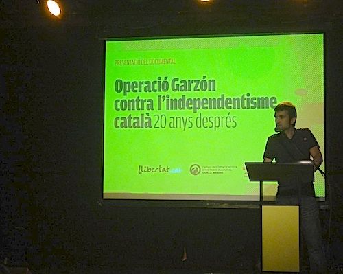Pau Juvill&agrave;, de la CUP de Lleida, durant la presentaci&oacute; del documental.