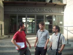 Els membres de la CUP agredits sortint dels Jutjats de Girona