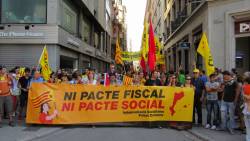 Capçalera de la manifestació de Girona