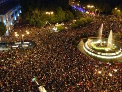 La plaça del Neptuno de Madrid amb milers de manifestants