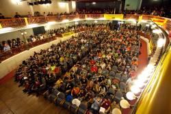 Prop de 700 persones han omplert el Teatre del Foment de Molins